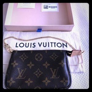 Louis Vuitton Mini Pouchette in Monigram